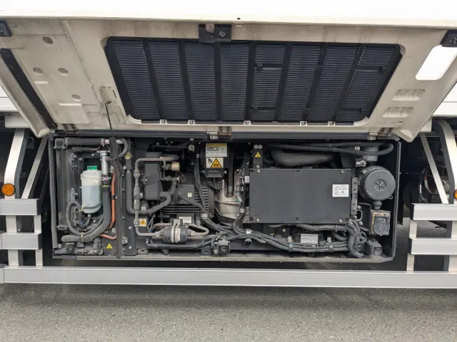 日野 プロフィア 2DG-FR1AHB(6x2)の写真33