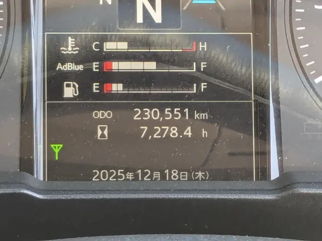 日野 プロフィア 2DG-FR1AHB(6x2)の写真36