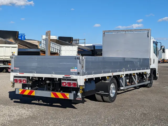 いすゞ フォワード 2RG-FRR90S2(2WD)の写真5