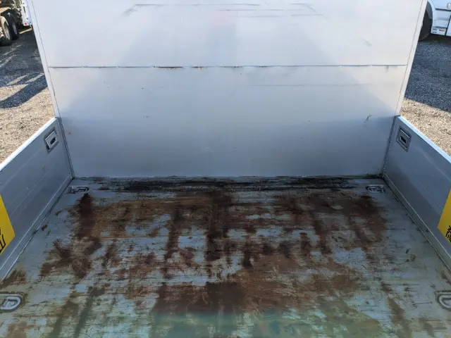 いすゞ フォワード 2RG-FRR90S2(2WD)の写真12