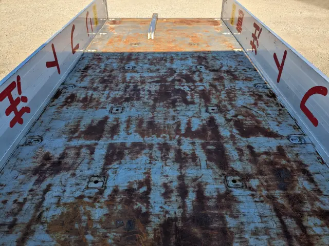 いすゞ フォワード 2RG-FRR90S2(2WD)の写真14