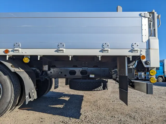 いすゞ フォワード 2RG-FRR90S2(2WD)の写真17