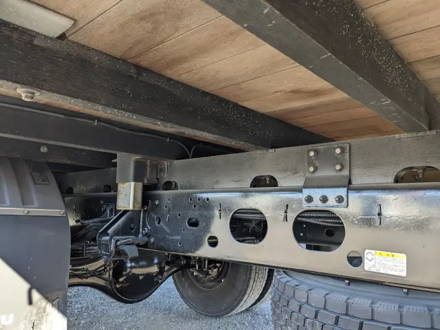 いすゞ フォワード 2RG-FRR90S2(2WD)の写真18