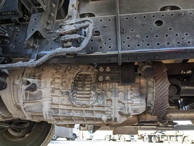 いすゞ フォワード 2RG-FRR90S2(2WD)の写真20