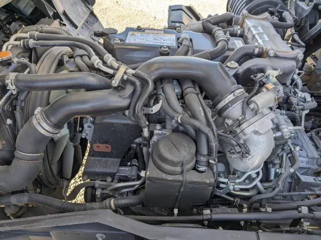 いすゞ フォワード 2RG-FRR90S2(2WD)の写真30