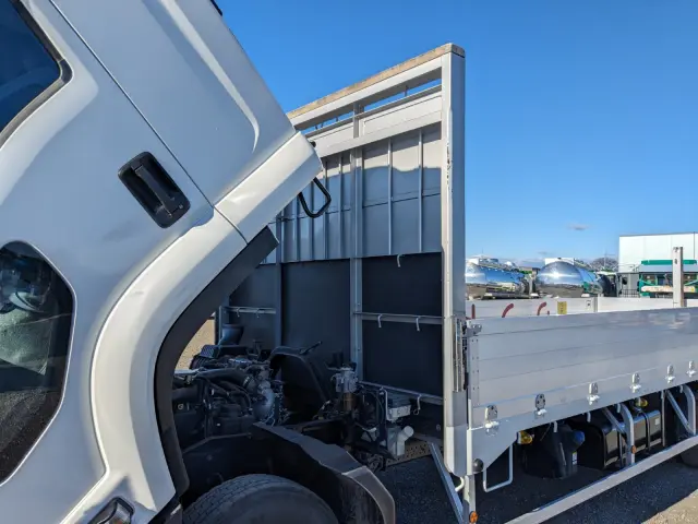 いすゞ フォワード 2RG-FRR90S2(2WD)の写真31