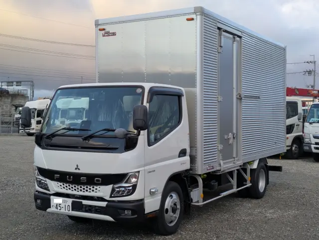 三菱 キャンター 2RG-FEAV0(2WD)の写真1