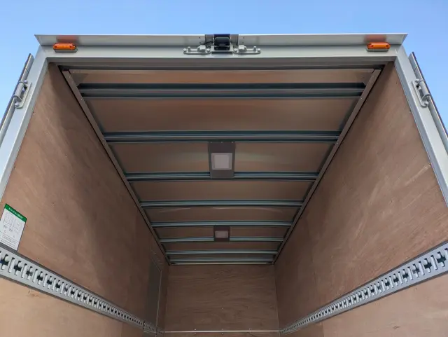 三菱 キャンター 2RG-FEAV0(2WD)の写真11