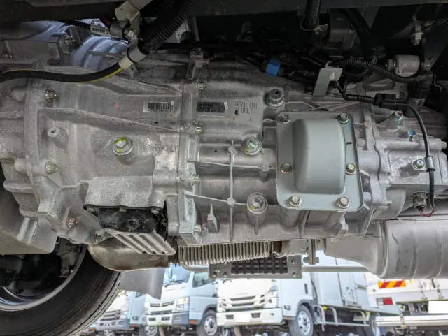 三菱 キャンター 2RG-FEAV0(2WD)の写真26