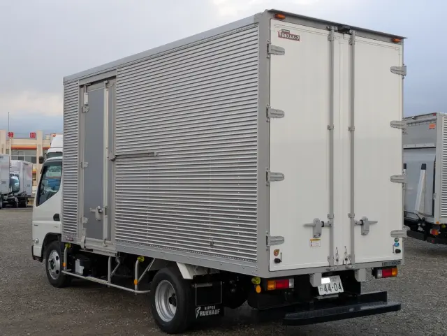 三菱 キャンター 2RG-FEAV0(2WD)の写真7