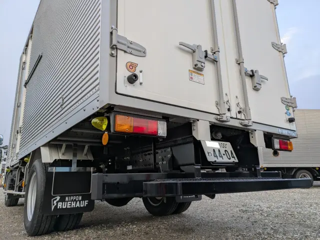 三菱 キャンター 2RG-FEAV0(2WD)の写真8