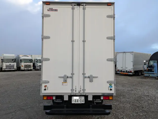 三菱 キャンター 2RG-FEAV0(2WD)の写真11