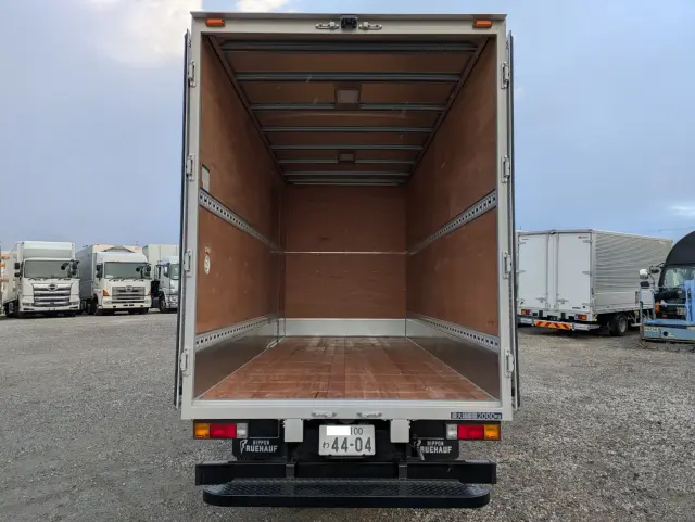 三菱 キャンター 2RG-FEAV0(2WD)の写真12