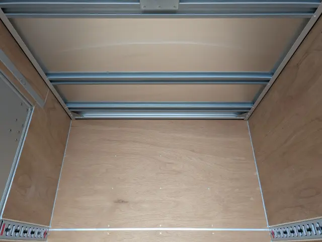 三菱 キャンター 2RG-FEAV0(2WD)の写真16