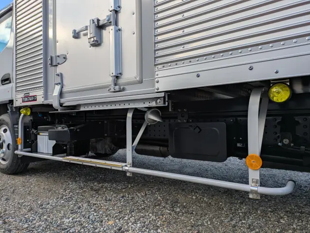 三菱 キャンター 2RG-FEAV0(2WD)の写真23