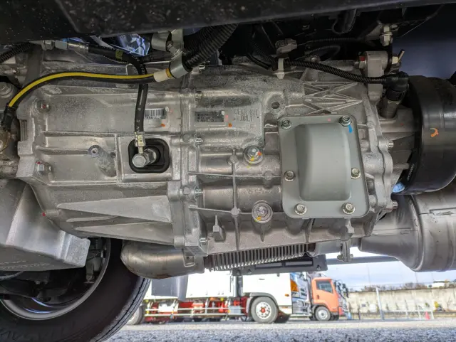 三菱 キャンター 2RG-FEAV0(2WD)の写真26