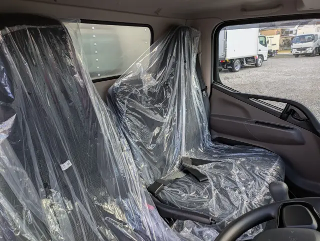 三菱 キャンター 2RG-FEAV0(2WD)の写真35