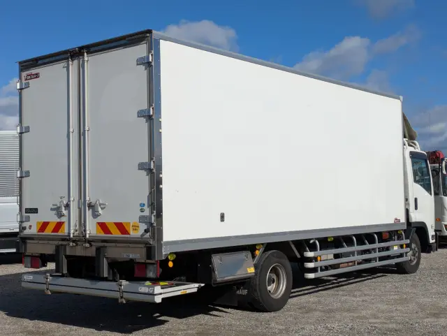 いすゞ フォワード 2PG-FSR90S2(2WD)の写真8