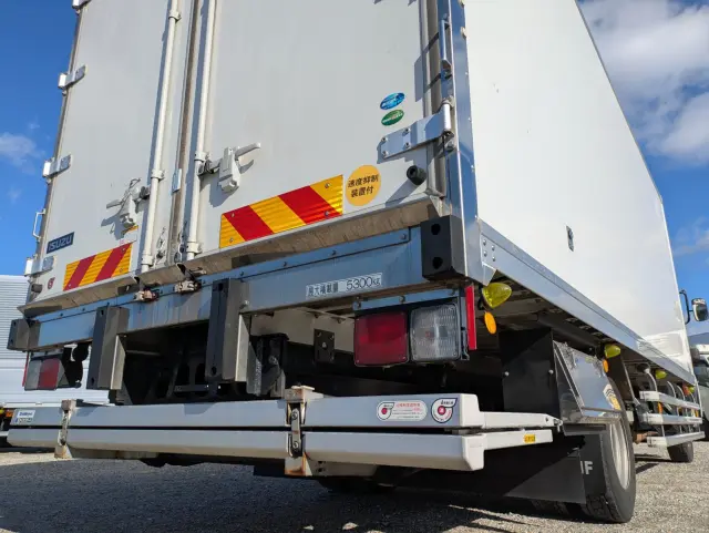 いすゞ フォワード 2PG-FSR90S2(2WD)の写真9