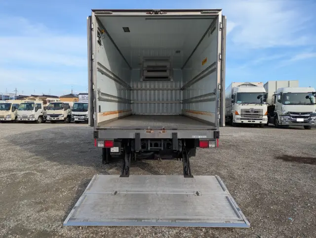 いすゞ フォワード 2PG-FSR90S2(2WD)の写真11