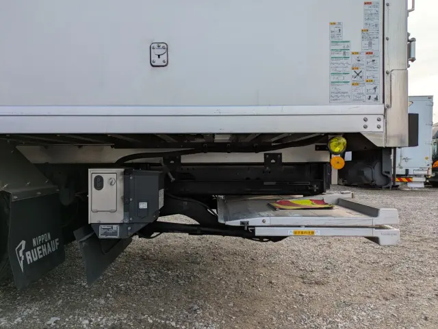 いすゞ フォワード 2PG-FSR90S2(2WD)の写真26