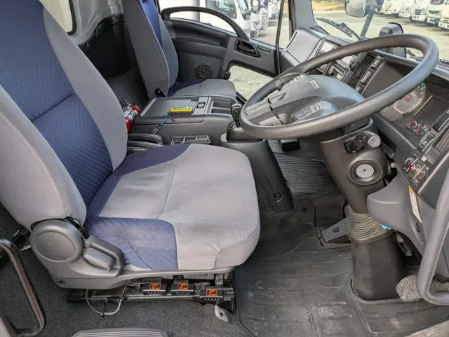 いすゞ フォワード 2PG-FSR90S2(2WD)の写真38