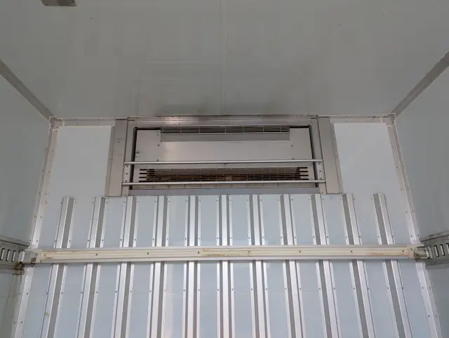 いすゞ フォワード 2PG-FSR90S2(2WD)の写真17