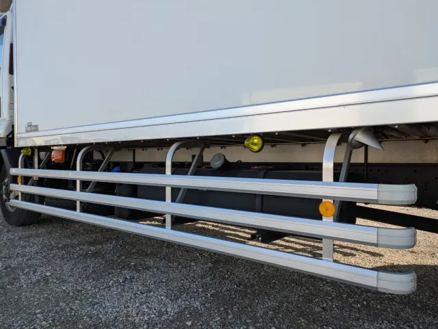 いすゞ フォワード 2PG-FSR90S2(2WD)の写真30