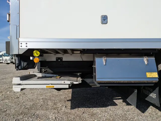 いすゞ フォワード 2PG-FSR90S2(2WD)の写真35