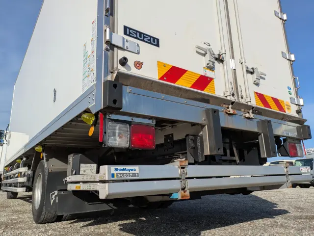 いすゞ フォワード 2PG-FSR90S2(2WD)の写真7