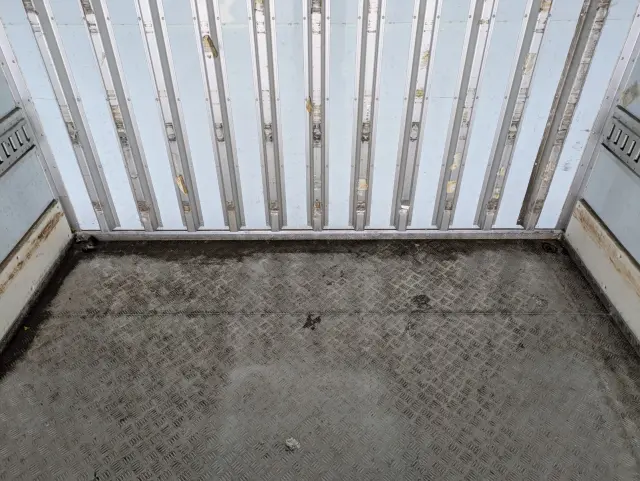 いすゞ フォワード 2PG-FSR90S2(2WD)の写真16