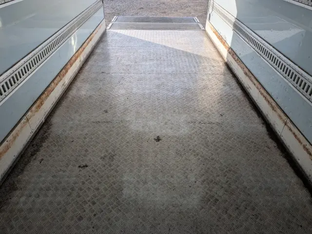 いすゞ フォワード 2PG-FSR90S2(2WD)の写真20