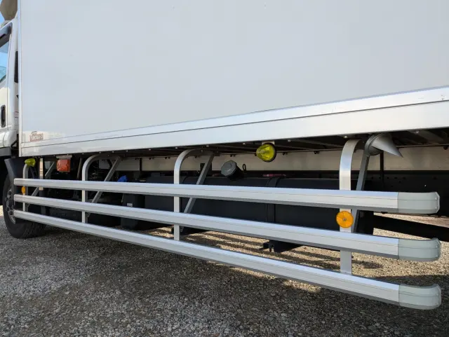 いすゞ フォワード 2PG-FSR90S2(2WD)の写真30