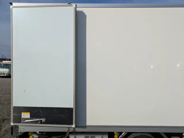 いすゞ フォワード 2PG-FSR90S2(2WD)の写真33