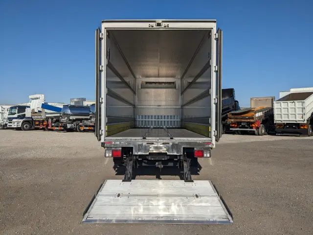 日野 レンジャー 2KG-FC2ABG(2WD)の写真11