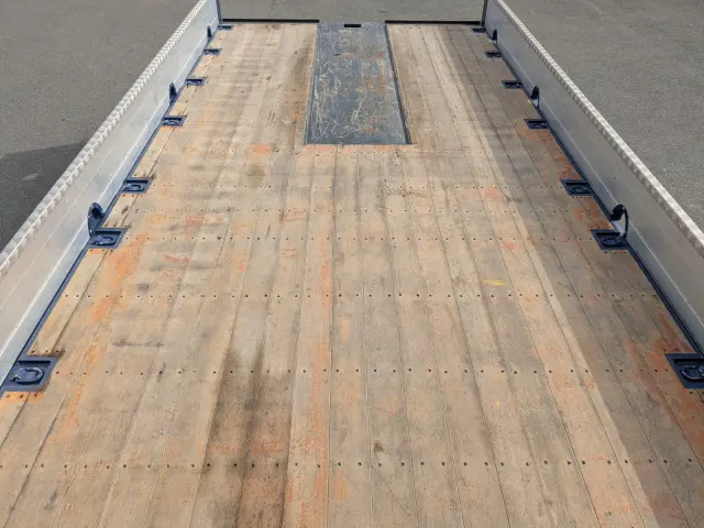 三菱 ファイター 2DG-FQ62F(2WD)の写真22