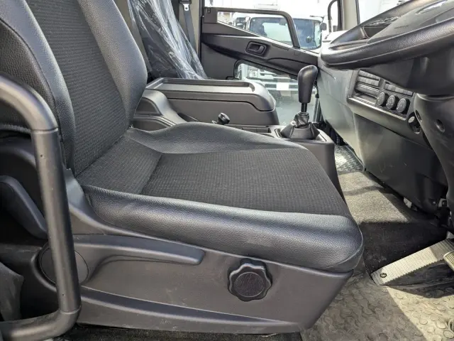 三菱 ファイター 2DG-FQ62F(2WD)の写真40