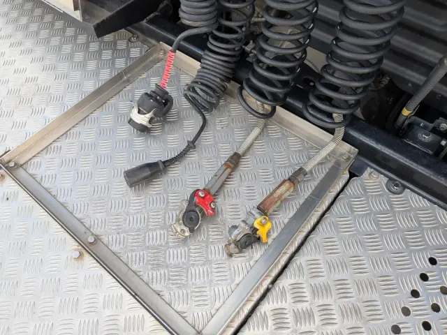 日野 プロフィア 2DG-SH1EDGG(2WD)の写真17