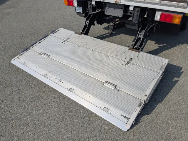 日野 デュトロ 2RG-XZU710M(2WD)の写真32