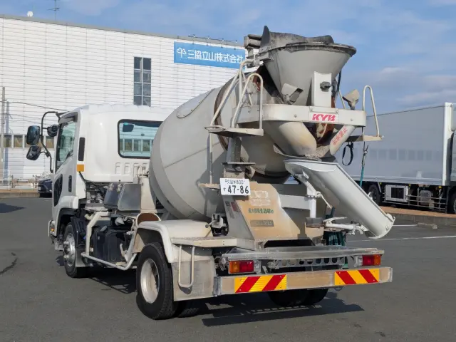 いすゞ フォワード 2PG-FRR90S2(2WD)の写真3