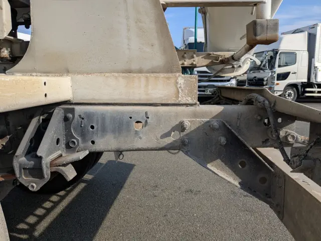 いすゞ フォワード 2PG-FRR90S2(2WD)の写真8