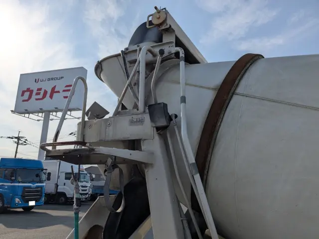 いすゞ フォワード 2PG-FRR90S2(2WD)の写真18