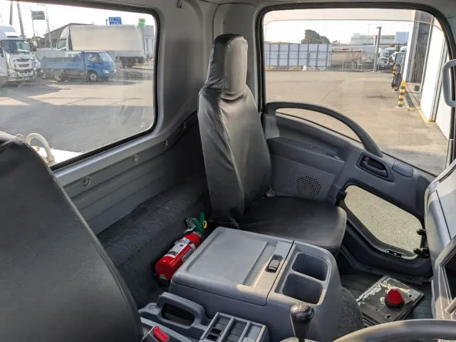 いすゞ フォワード 2PG-FRR90S2(2WD)の写真29