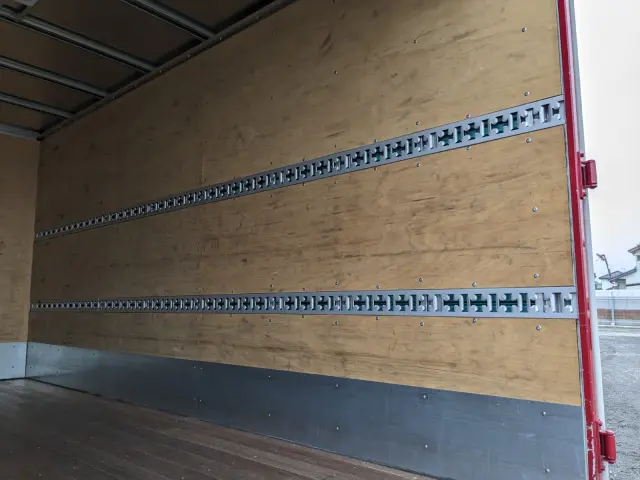 三菱 キャンター 2RG-FEAV0(2WD)の写真18