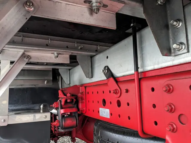 三菱 キャンター 2RG-FEAV0(2WD)の写真22