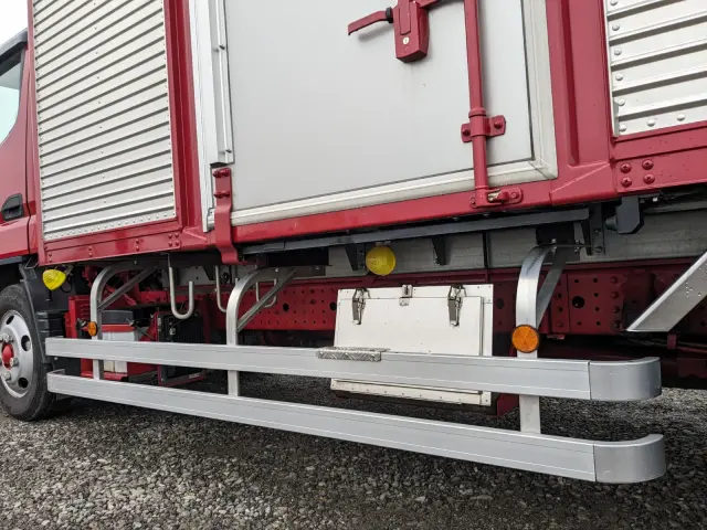 三菱 キャンター 2RG-FEAV0(2WD)の写真25