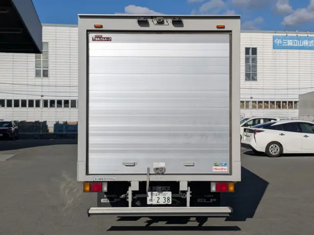 いすゞ エルフ 2RG-NPR88AN(2WD)の写真8