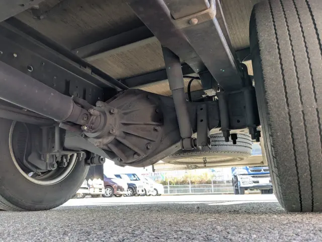 いすゞ エルフ 2RG-NPR88AN(2WD)の写真11