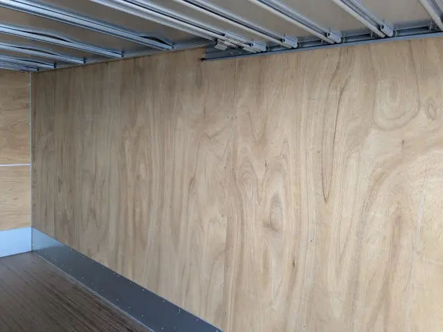 いすゞ エルフ 2RG-NPR88AN(2WD)の写真26