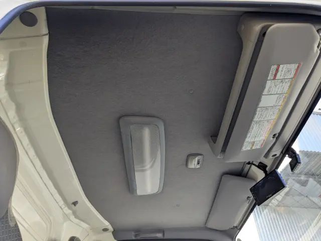 いすゞ エルフ 2RG-NPR88AN(2WD)の写真28